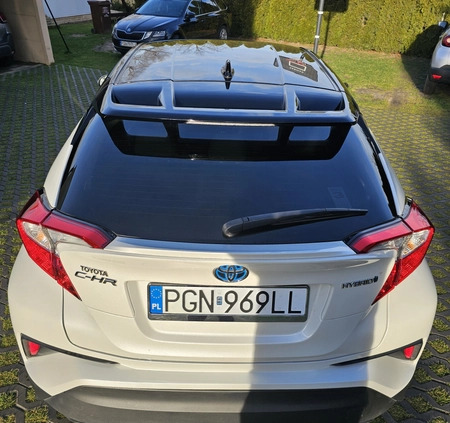 Toyota C-HR cena 94900 przebieg: 32000, rok produkcji 2019 z Gniezno małe 106